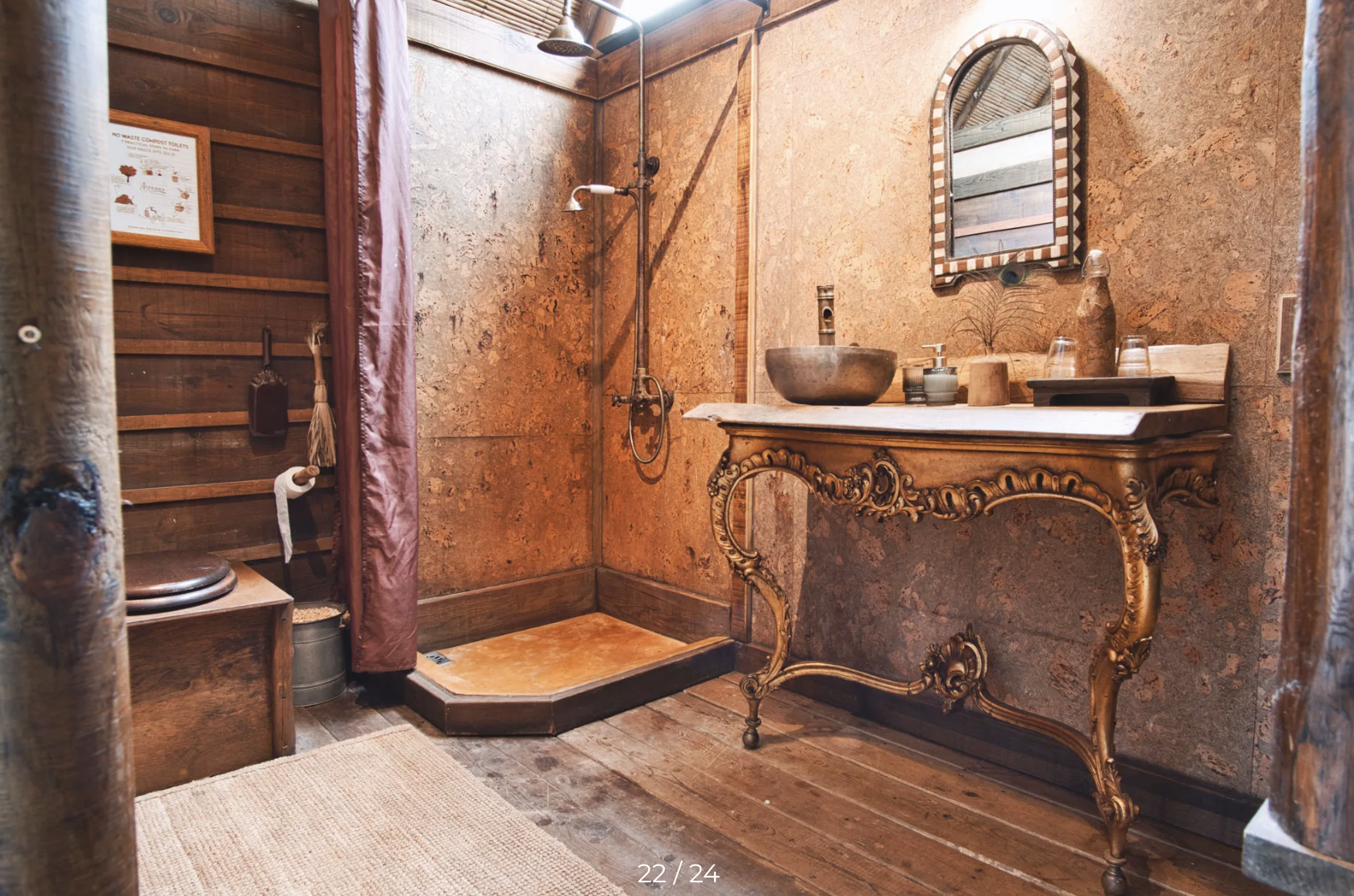 Couples cabin private bathroom at Aterra